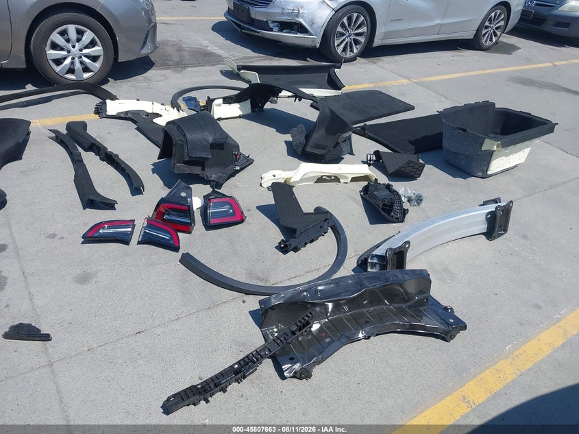 2025 TESLA MODEL Y SPORT UTILITY VEHICLE ELECTRIC