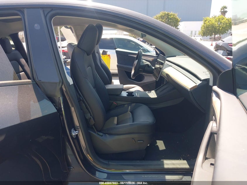 2025 TESLA MODEL Y SPORT UTILITY VEHICLE ELECTRIC