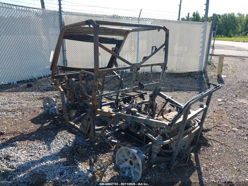 2025 CAN-AM DEFENDER auction photo 3