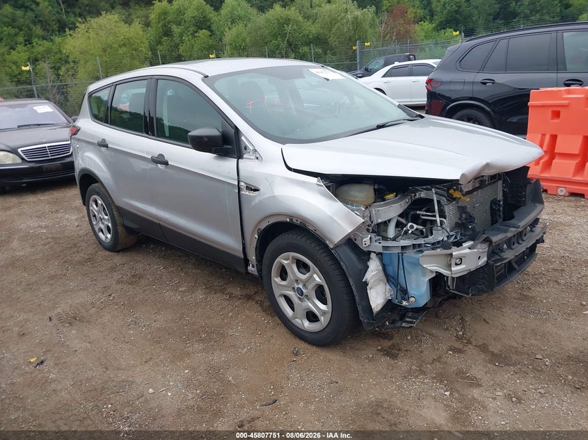 Vin: 1fmcu0f72hua59718, lot: 46306597, ford escape s 2017 img_1