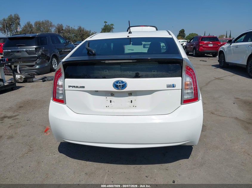 TOYOTA PRIUS - zdjęcie 16