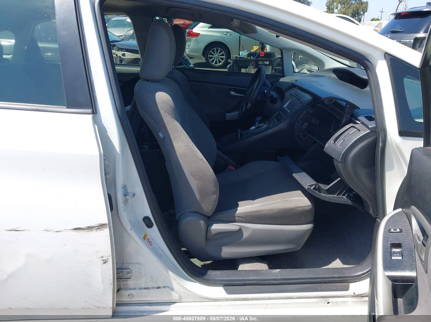 TOYOTA PRIUS - zdjęcie 5