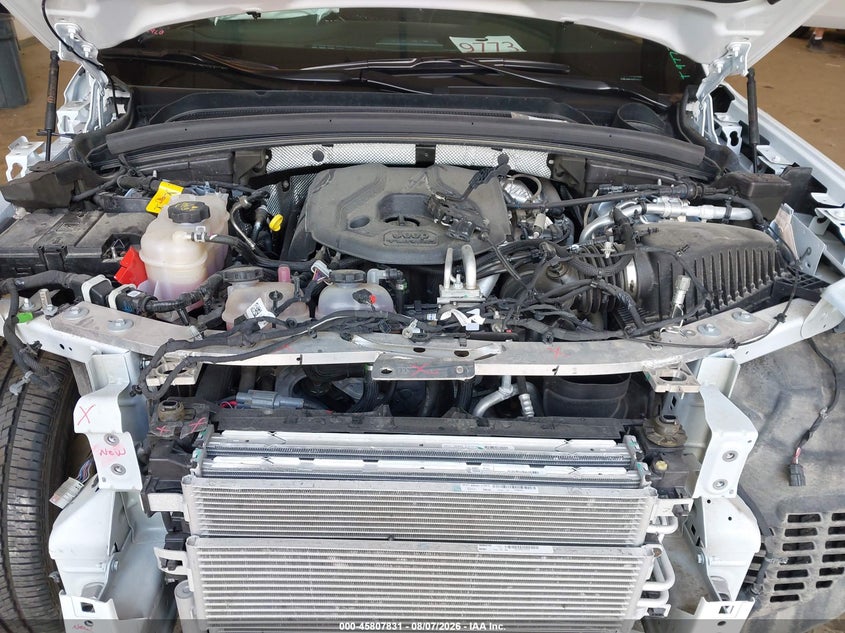 JEEP GRAND CHEROKEE 4XE - zdjęcie 10
