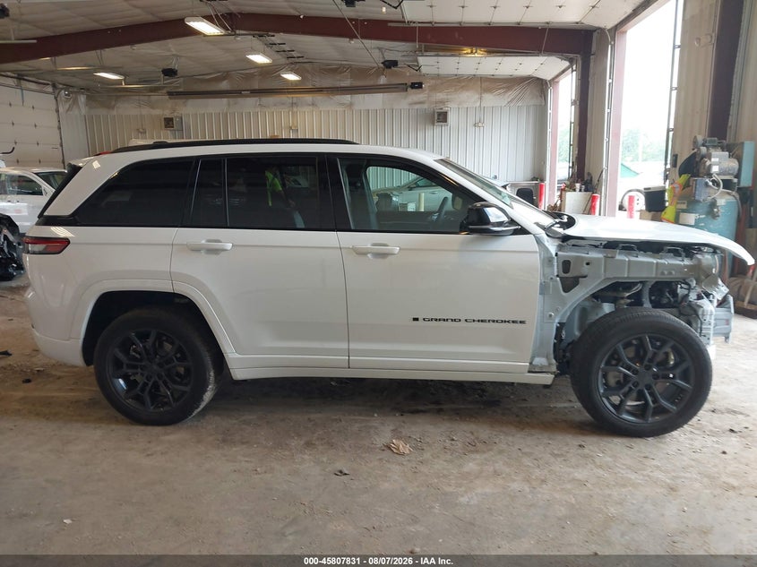 JEEP GRAND CHEROKEE 4XE - zdjęcie 13