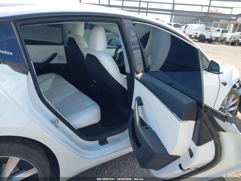 2025 TESLA MODEL 3 auction photo 8