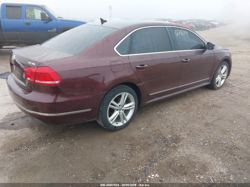 2014 VOLKSWAGEN PASSAT auction photo 4