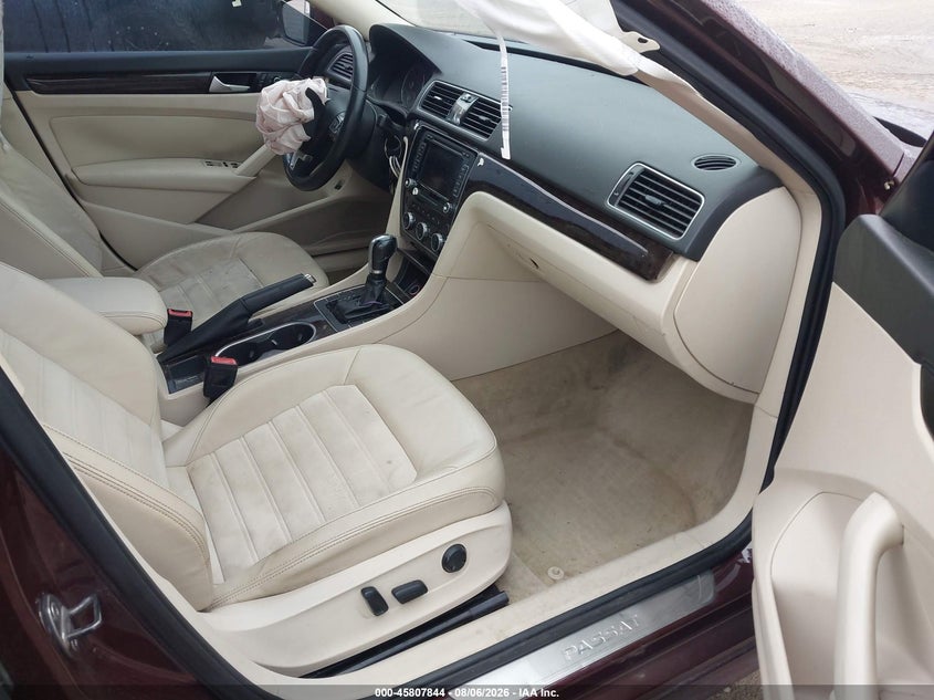 2014 VOLKSWAGEN PASSAT auction photo 5