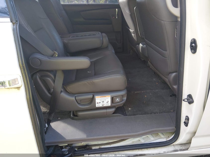 2016 HONDA ODYSSEY auction photo 8