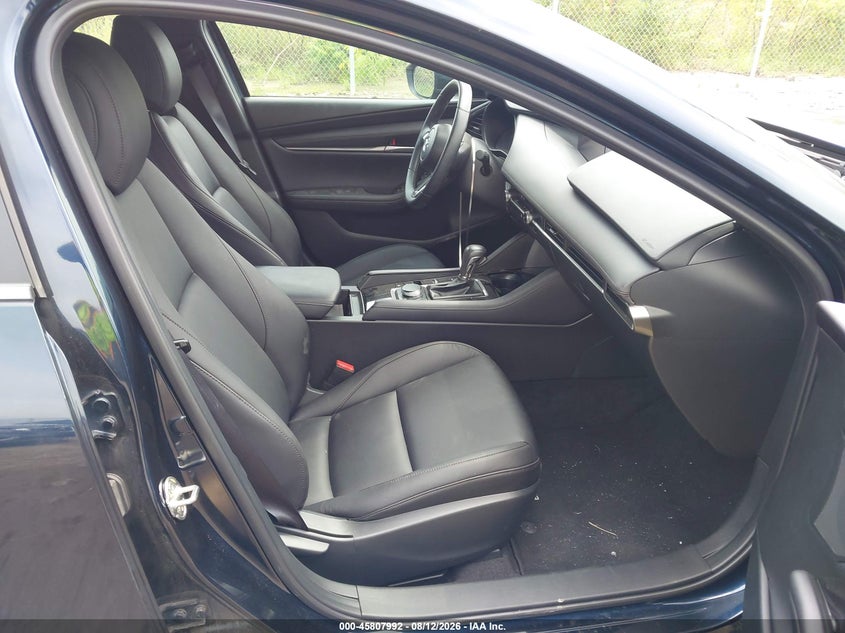 2024 MAZDA MAZDA3 auction photo 5