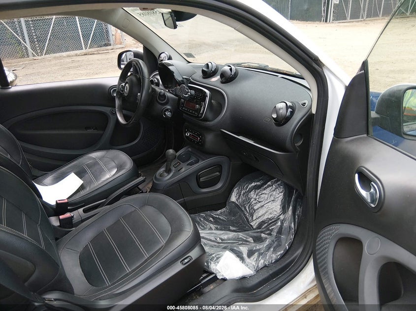 2016 SMART FORTWO auction photo 5