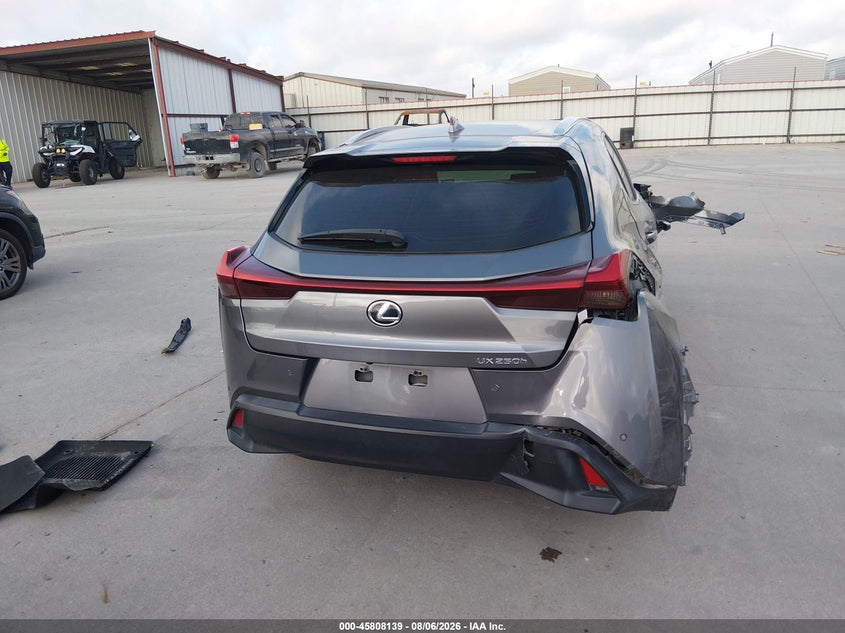 LEXUS UX 250H - zdjęcie 17