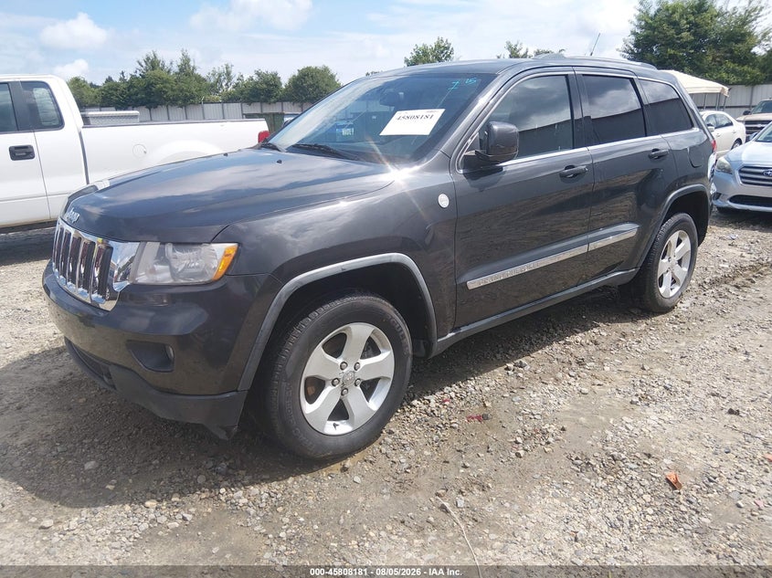 Vin: 1j4rr4gt5bc526821, lot: 46307027, jeep grand cherokee laredo 20112