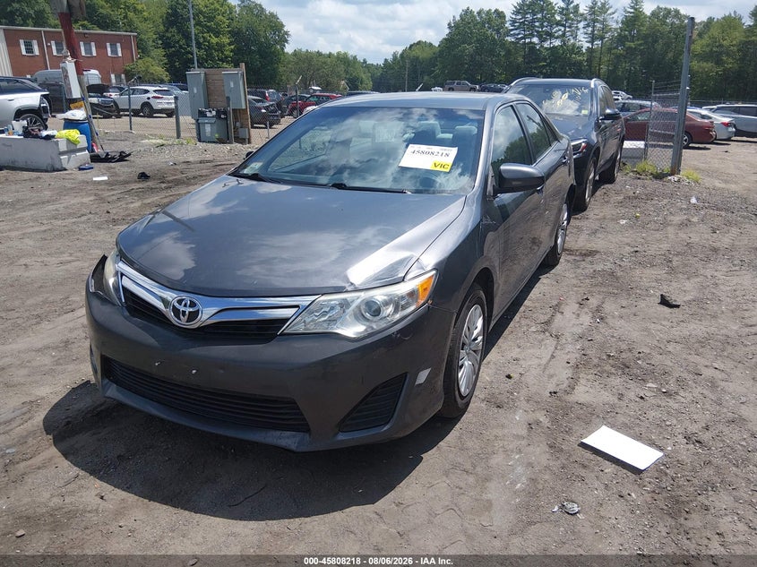 Vin: 4t4bf1fk6er381229, lot: 46307064, toyota camry le 20142