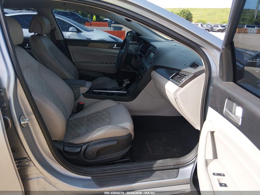 2017 HYUNDAI SONATA auction photo 5
