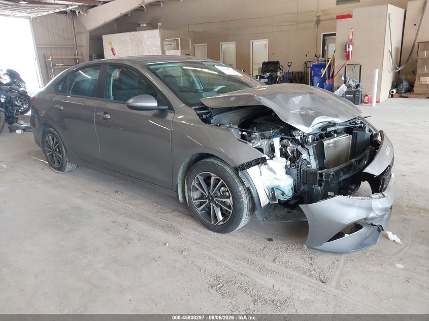 Vin: 3kpf24ad6re825896, lot: 46307143, kia forte lxs 2024 img_1