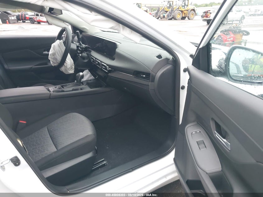 2026 NISSAN SENTRA auction photo 5