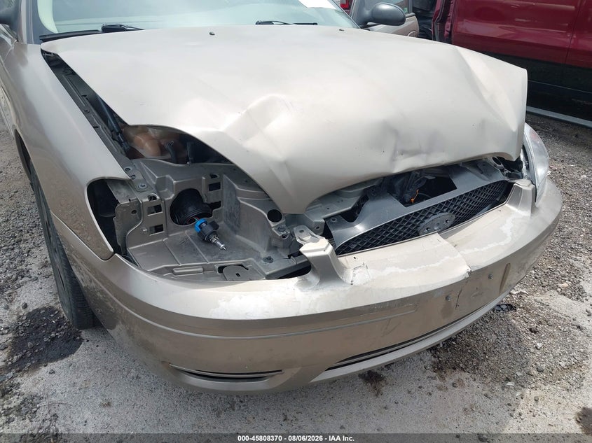 2002 FORD TAURUS auction photo 6