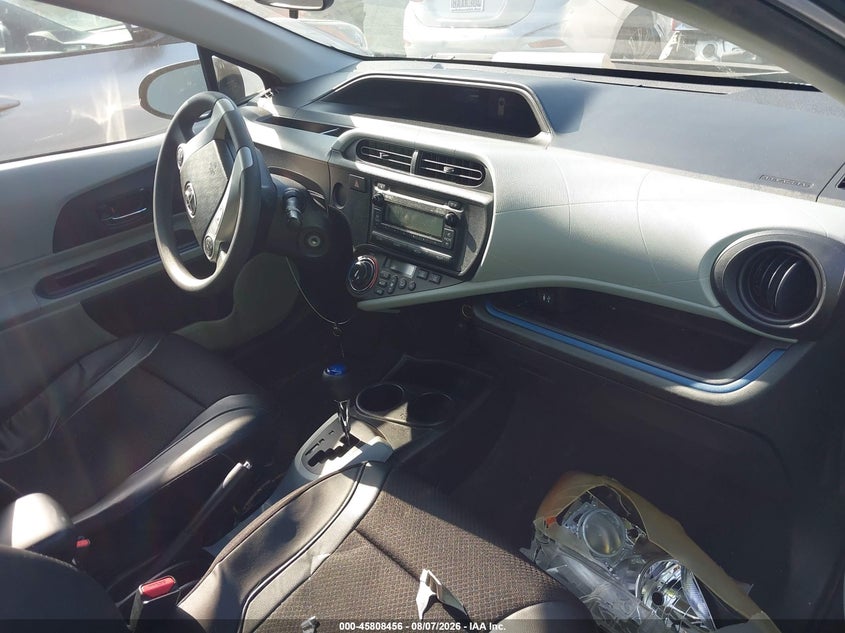 2012 TOYOTA PRIUS C auction photo 5