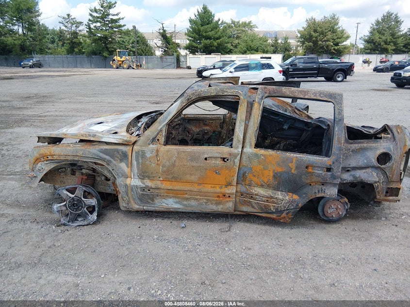 2003 JEEP LIBERTY auction photo 6