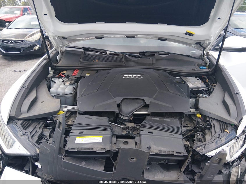 AUDI Q8 - zdjęcie 10