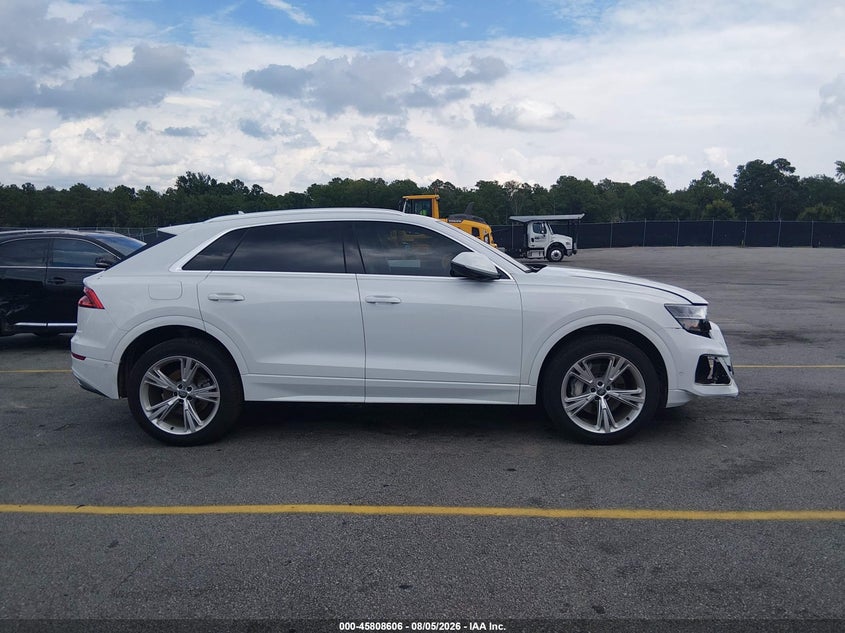 AUDI Q8 - zdjęcie 13