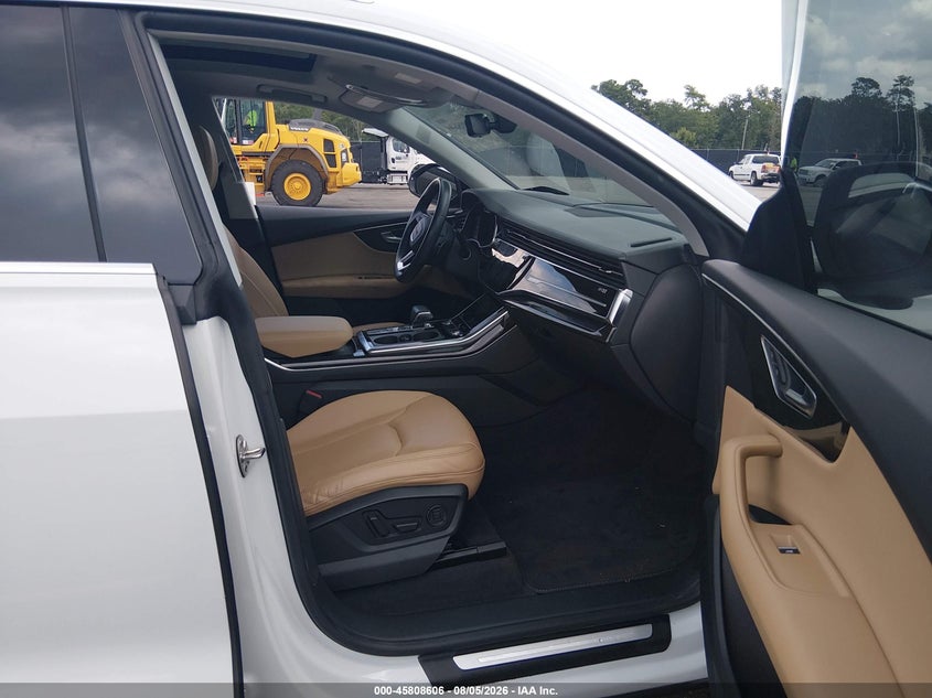 AUDI Q8 - zdjęcie 5