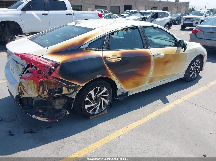 2018 HONDA CIVIC auction photo 4