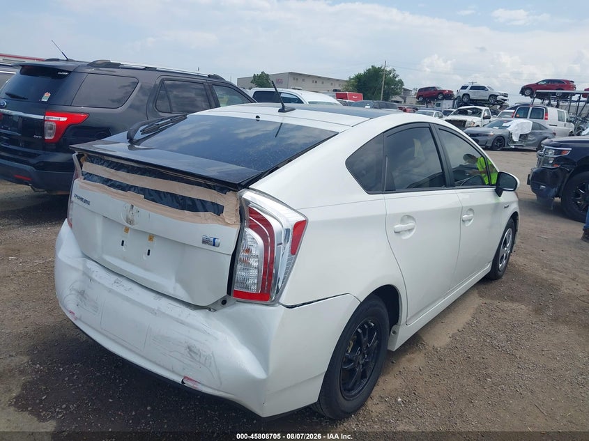 Vin: jtdkn3du6c1572598, lot: 46307551, toyota prius three 20124