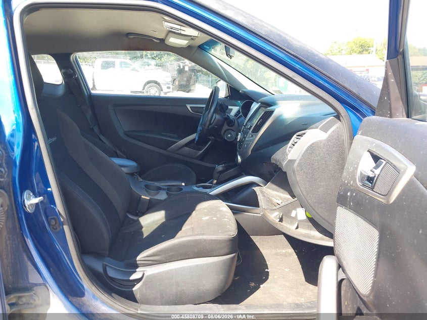 2017 HYUNDAI VELOSTER auction photo 5