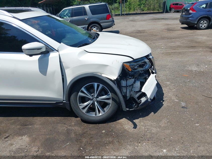 2017 NISSAN ROGUE auction photo 6