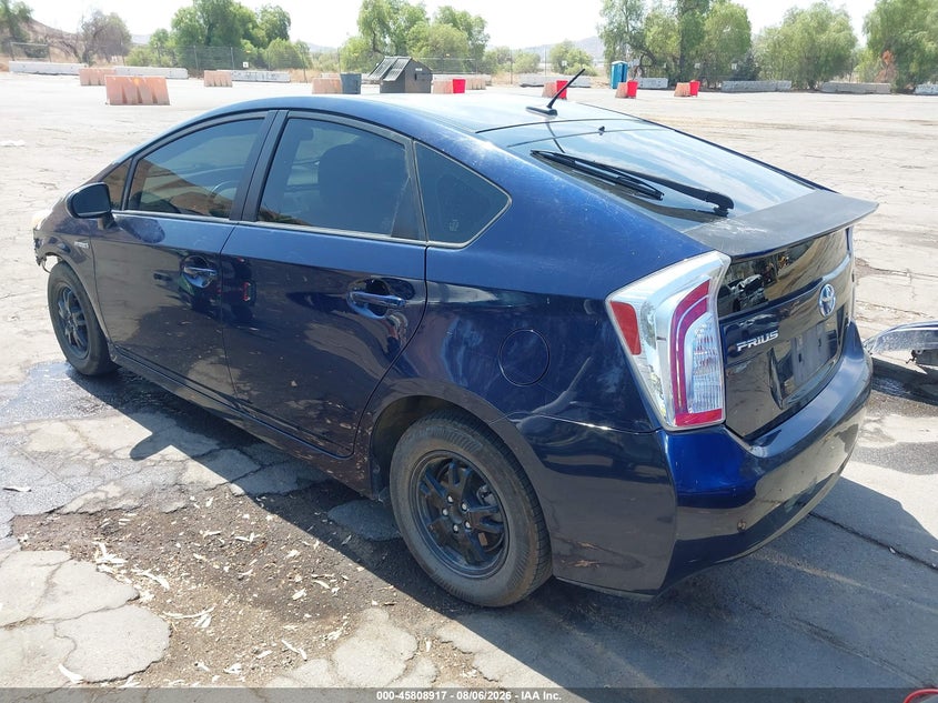 Vin: jtdkn3du0d1731763, lot: 46307763, toyota prius three 20133