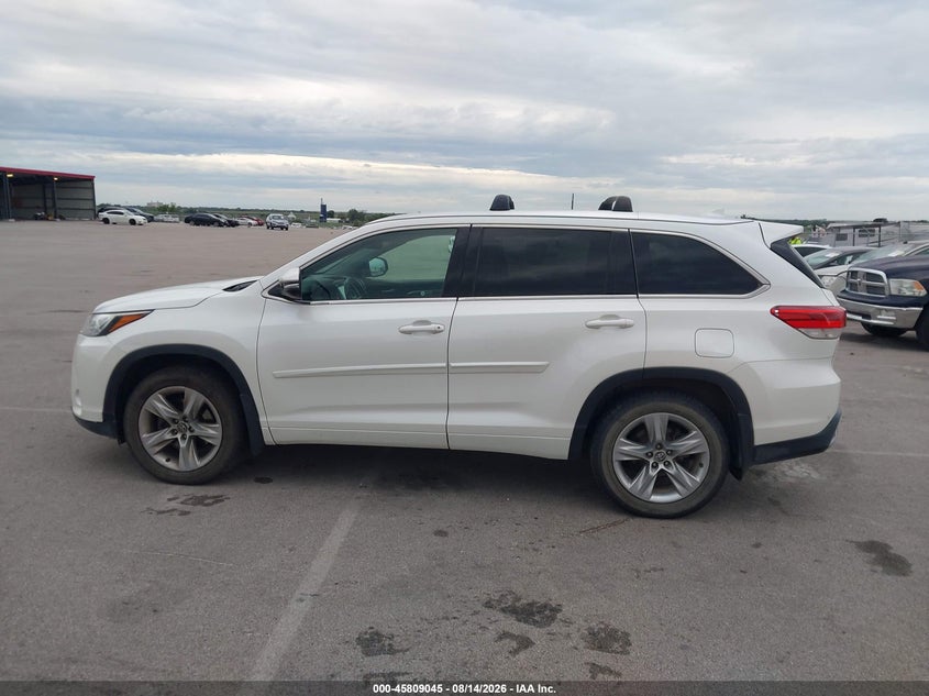 TOYOTA HIGHLANDER - zdjęcie 14