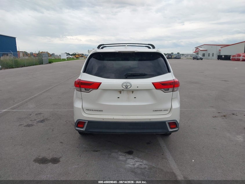 TOYOTA HIGHLANDER - zdjęcie 16