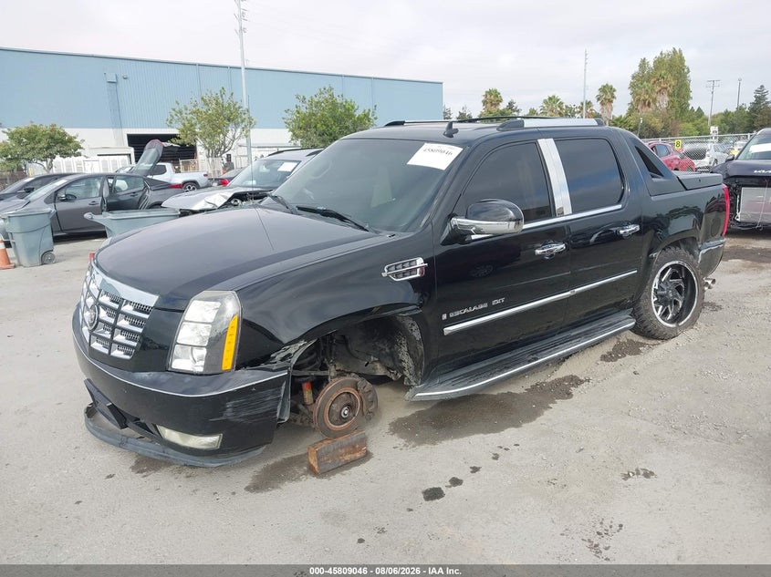 2007 Cadillac Escalade, Left Rear, IAAI, VIN 3GYFK62837G197353 — photo 2