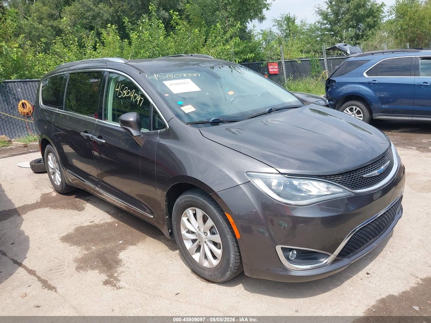 Vin: 2c4rc1bg9jr290390, lot: 46307943, chrysler pacifica touring l 2018 img_1