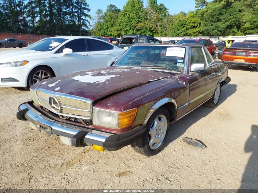 1985 MERCEDES-BENZ 380 auction photo 2