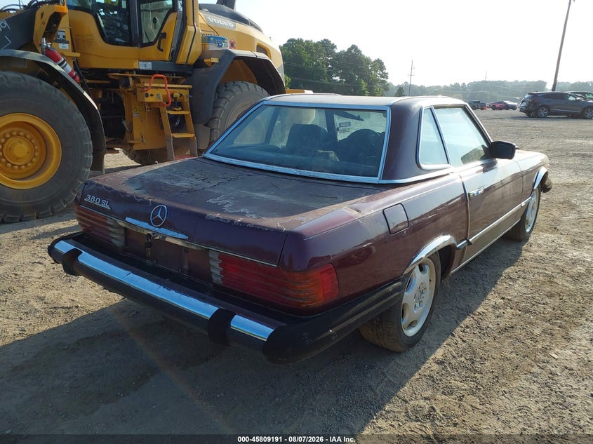 1985 MERCEDES-BENZ 380 auction photo 4