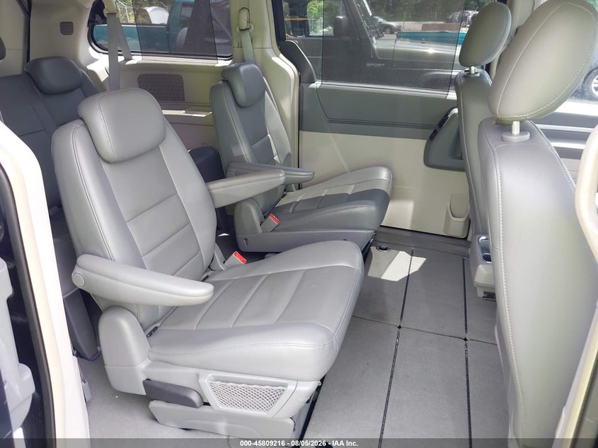 2008 DODGE GRAND CARAVAN auction photo 8