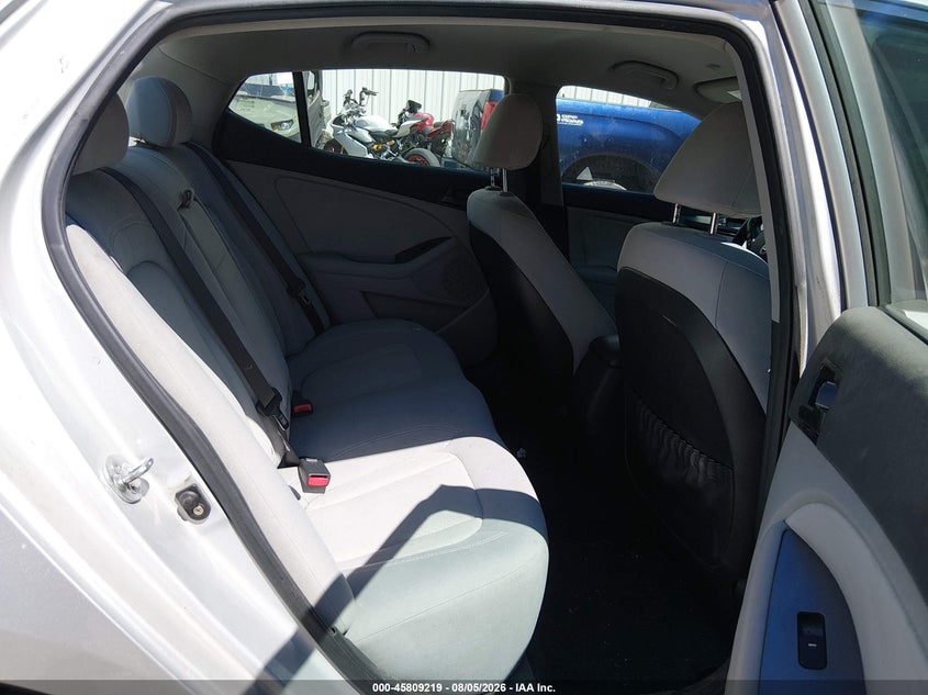 2011 KIA OPTIMA auction photo 8
