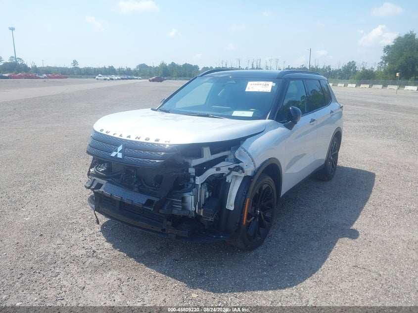 2024 MITSUBISHI OUTLANDER auction photo 2