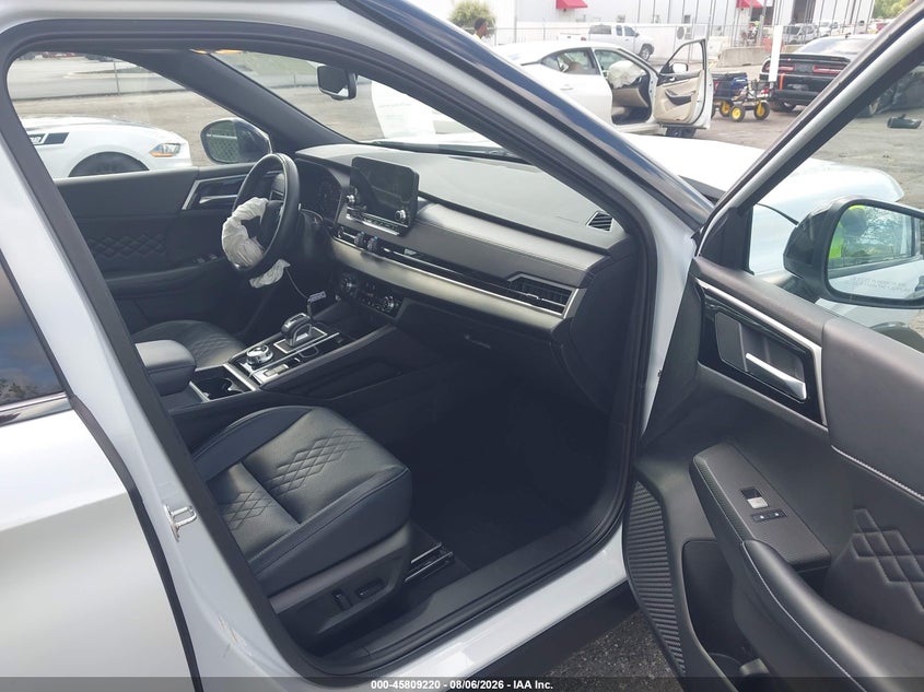 2024 MITSUBISHI OUTLANDER auction photo 5