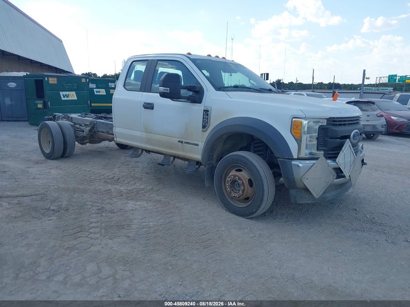 2017 FORD F-550 CHASSIS — zdjęcie z aukcji