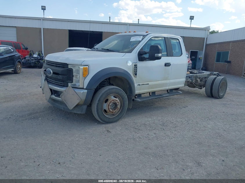 2017 FORD F-550 CHASSIS — zdjęcie 2