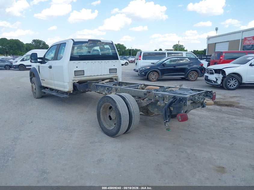 2017 FORD F-550 CHASSIS — zdjęcie 3
