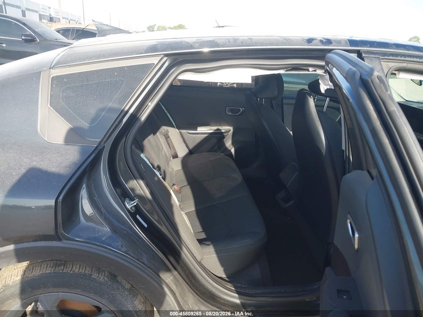 2025 KIA K4 LXS · Фото 8