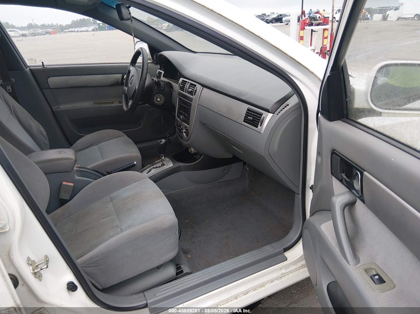 2008 SUZUKI FORENZA auction photo 5