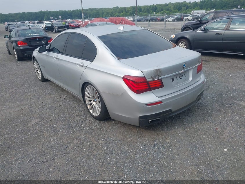 2013 BMW 750I auction photo 3