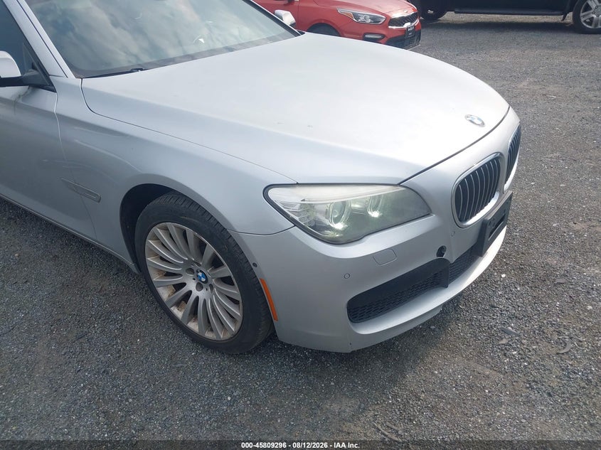 2013 BMW 750I auction photo 6