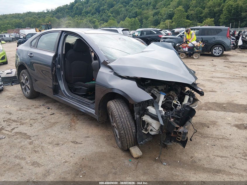 Vin: 3kpf24adxle187126, lot: 46308146, kia forte lxs 2020 img_1