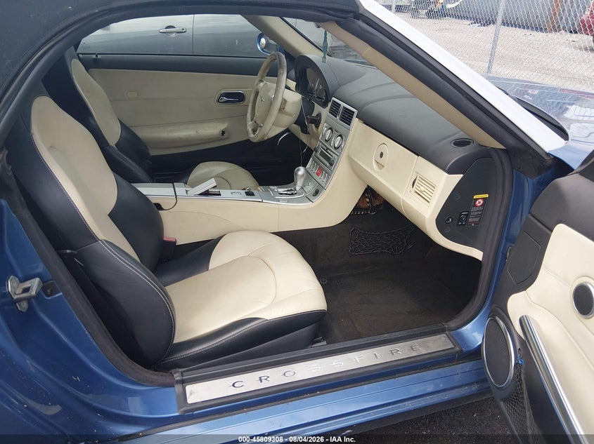 2005 CHRYSLER CROSSFIRE auction photo 5